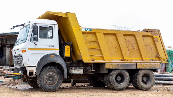 Tipper truck, 20 m³
